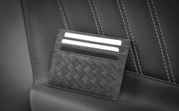 Alcantara是什么材质？为何高端车偏爱它？