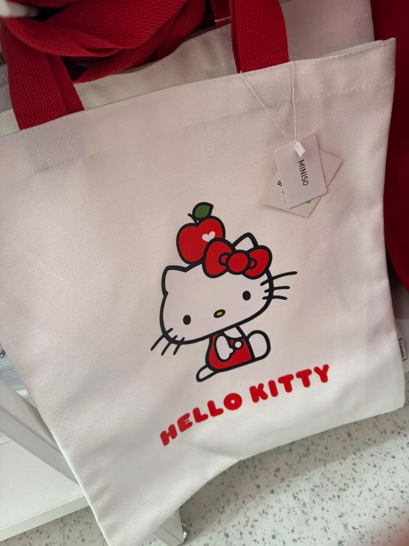 Hello Kitty如何玩转高端品牌？-图1