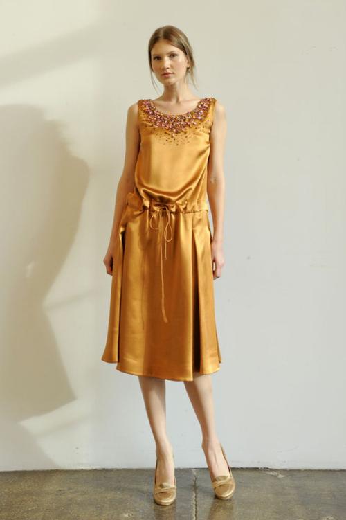 Isaac Mizrahi品牌，设计风格与市场定位如何？-图2