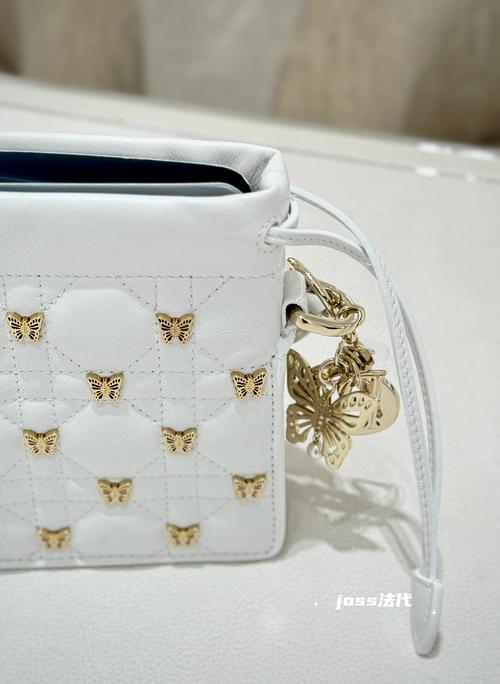 Dixons是哪个国家的品牌？-图2